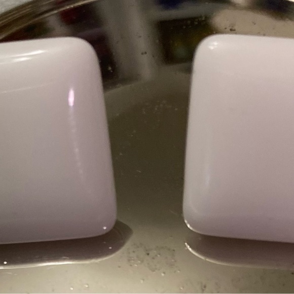 White Lucite TRIFARI Clip VTG earrings Square Simple GrannyCore Costume Signed - Picture 2 of 7